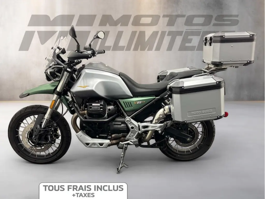 2022 Moto Guzzi V85 TT Adventure centenario