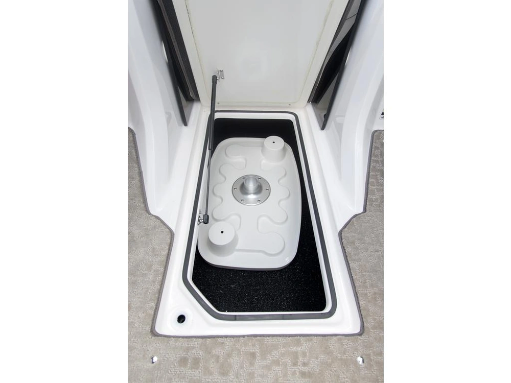 2026 Regal 2000 Es alt