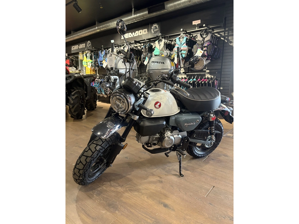 2025 Honda Z125mas alt