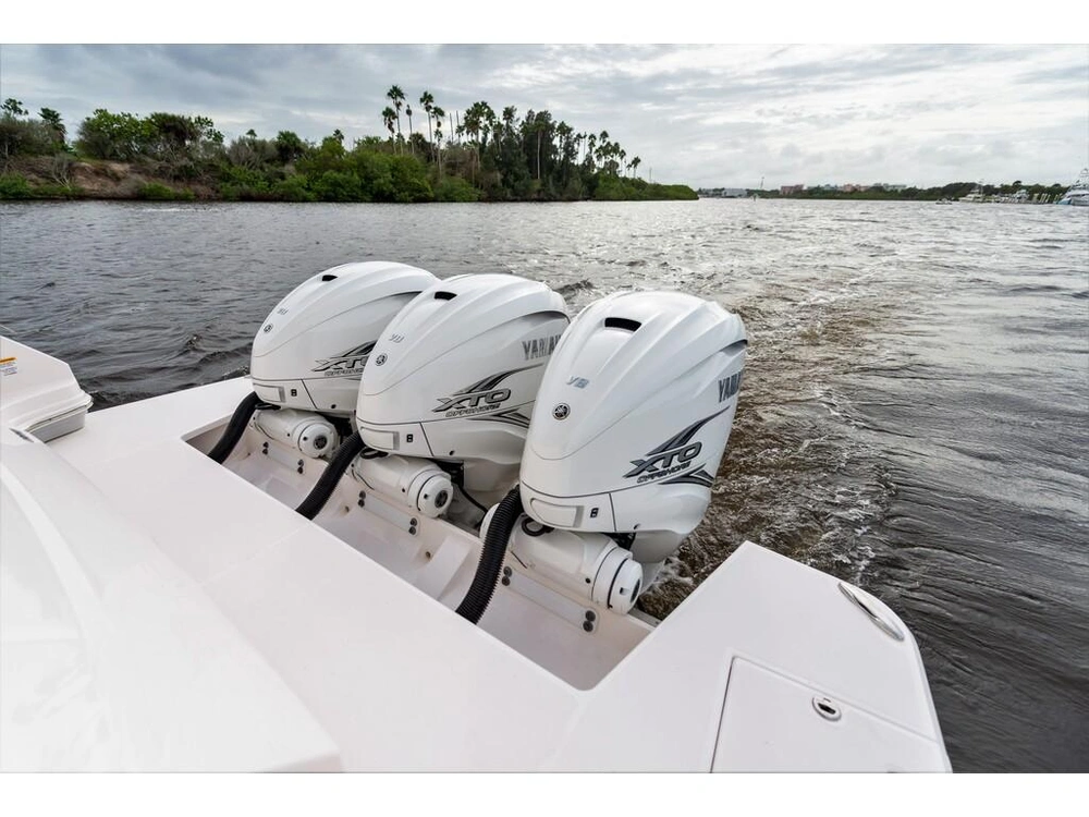Regal 42 Fxo 2026 alt