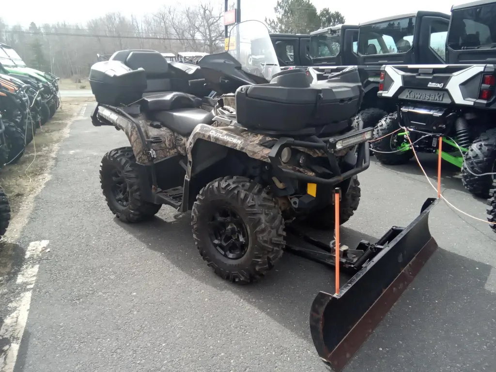 2016 Can-Am OUTLANDER XT