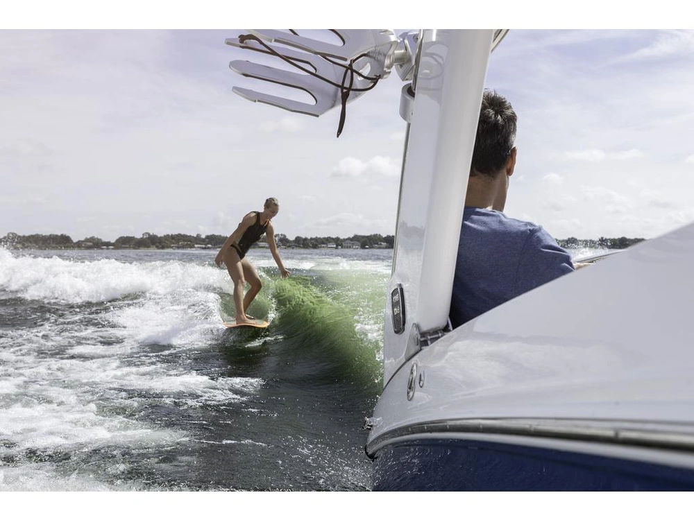 Regal Ls6 Surf 2026 alt