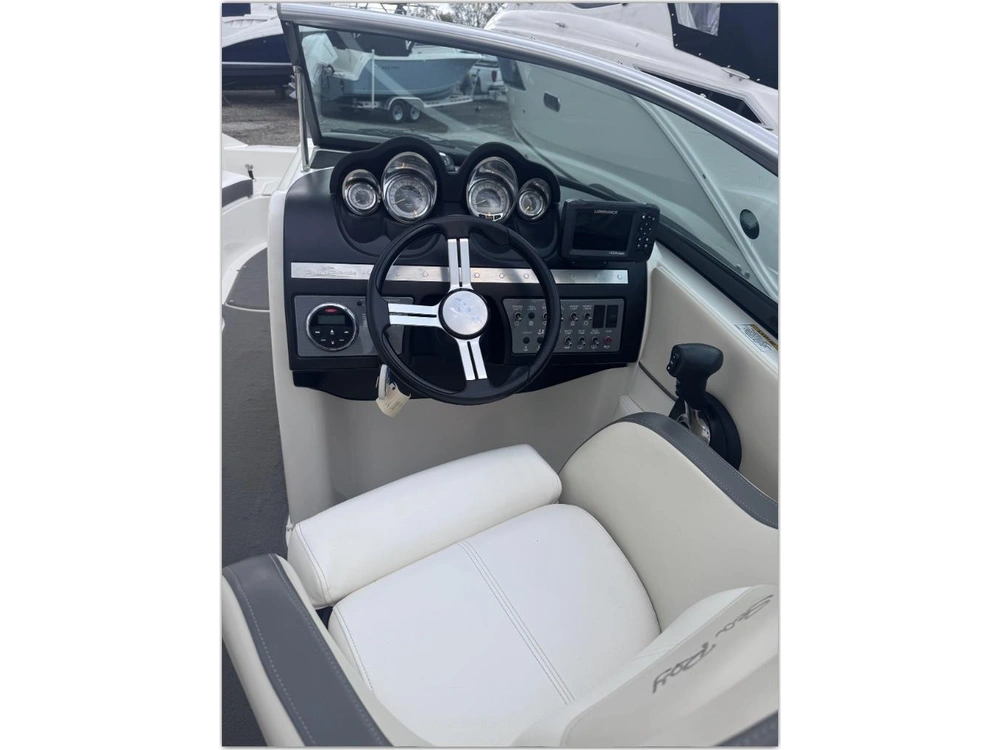 2014 Sea Ray 260 Sundeck alt