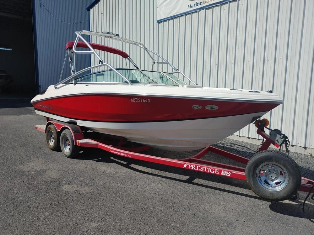 Regal 2200 Bowrider 2005 alt