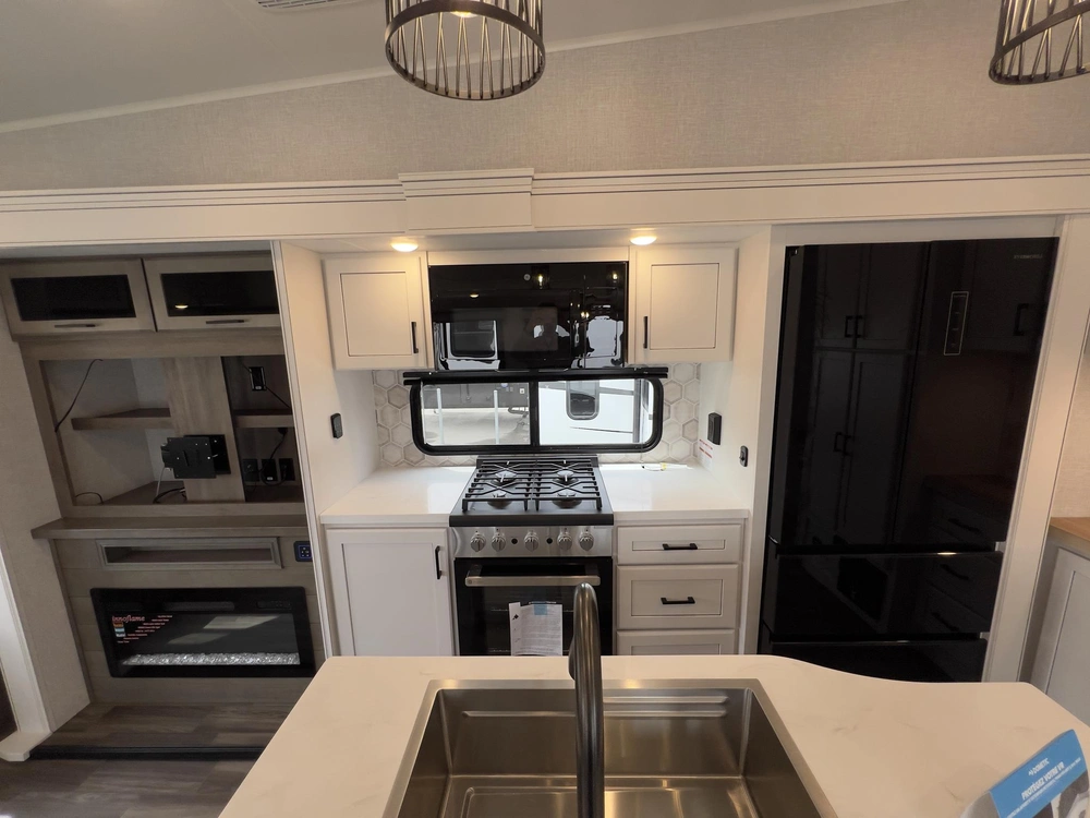 Jayco Eagle 355mbqs 2025 alt