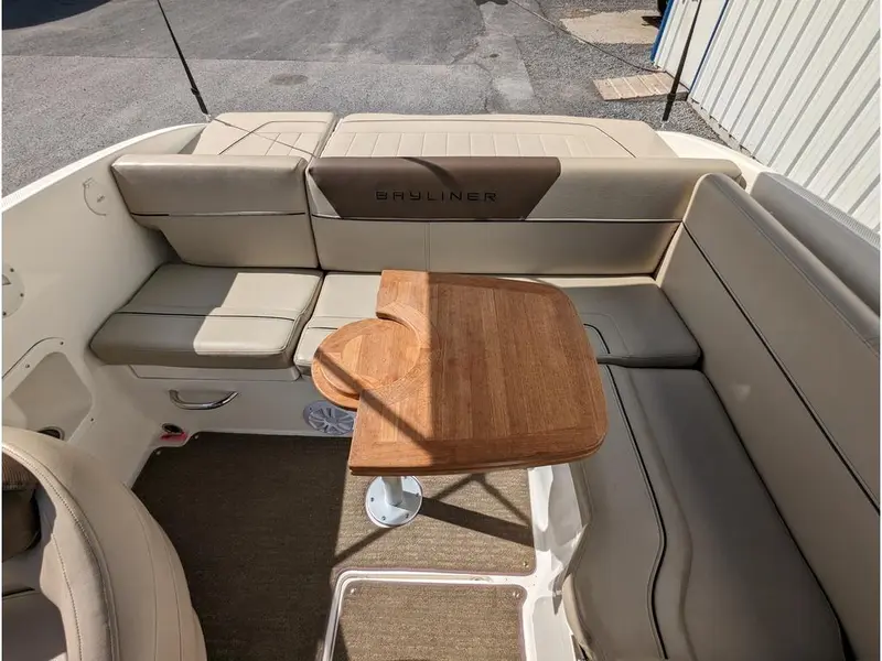 Bayliner 642 Overnighter 2015