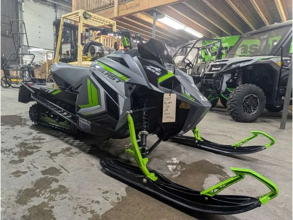 2022 Arctic Cat Blast ZR 4000 Dynamic Charcoal/Medium Green