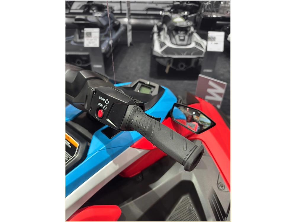 2025 Yamaha Jetblaster Dlx (3-up) $500 Rebate Included alt