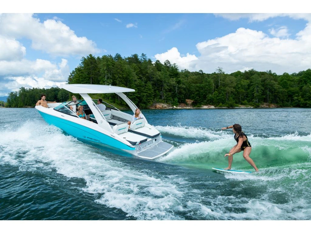 Regal Ls4 Surf 2026 alt
