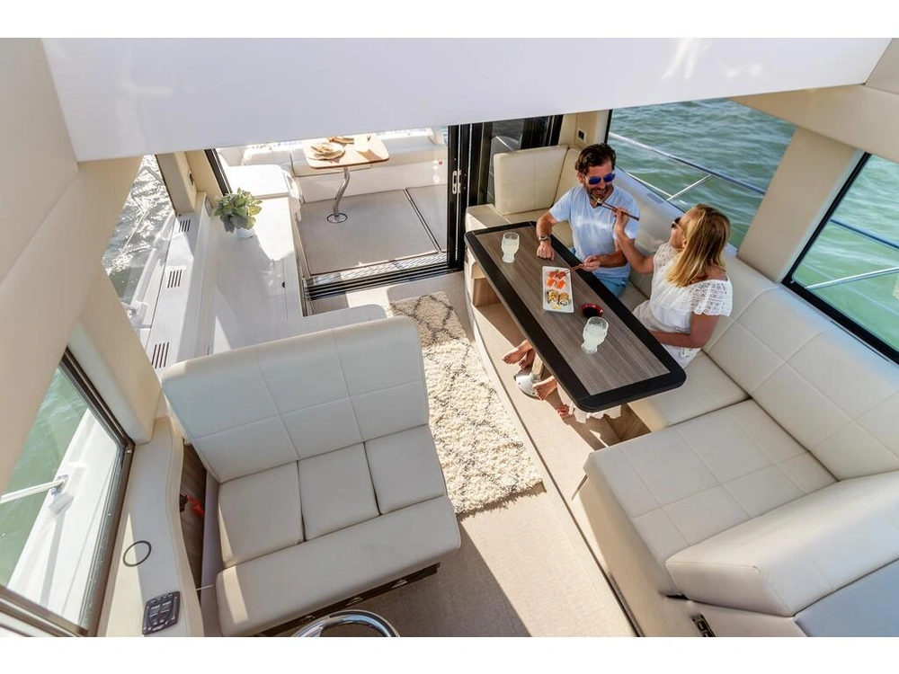 Regal 42 Xo 2026 alt