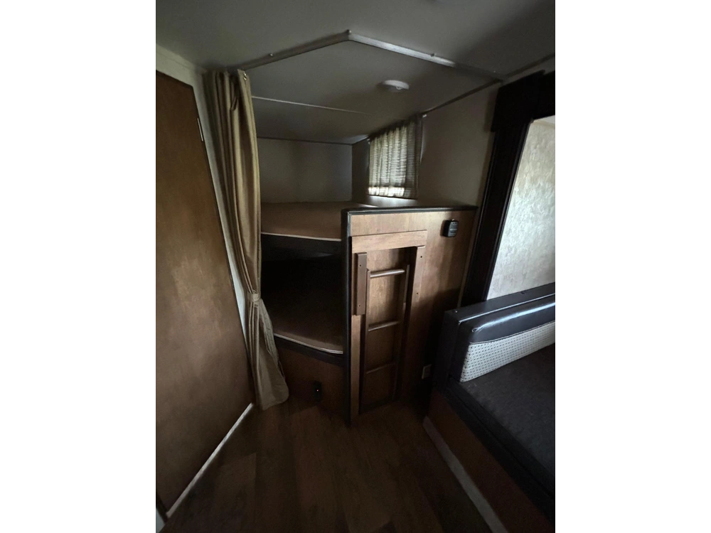 2017 Salem By Forest River Cruise Lite 263bhxl alt