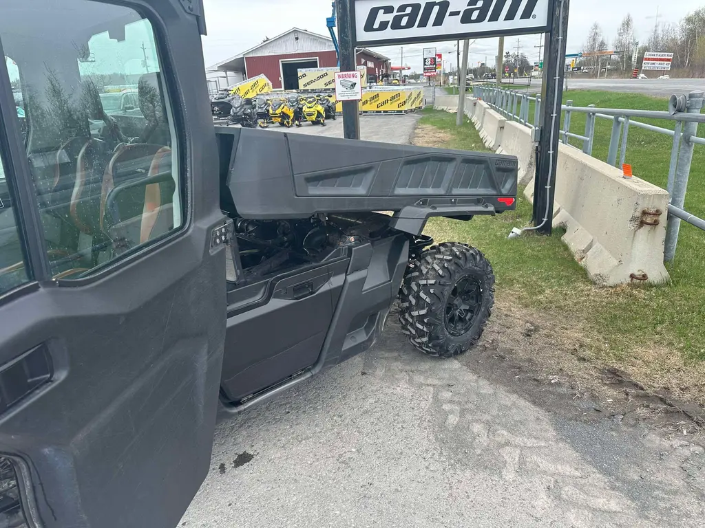 2021 Can-Am DEFENDER PRO LIMITED