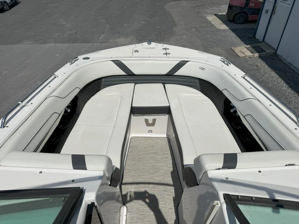 Regal 24 Fasdeck Rx 2018 alt