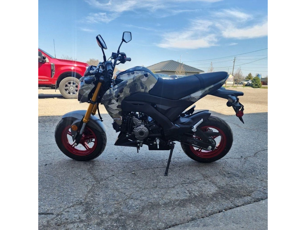 2025 Kawasaki Z125 Pro alt