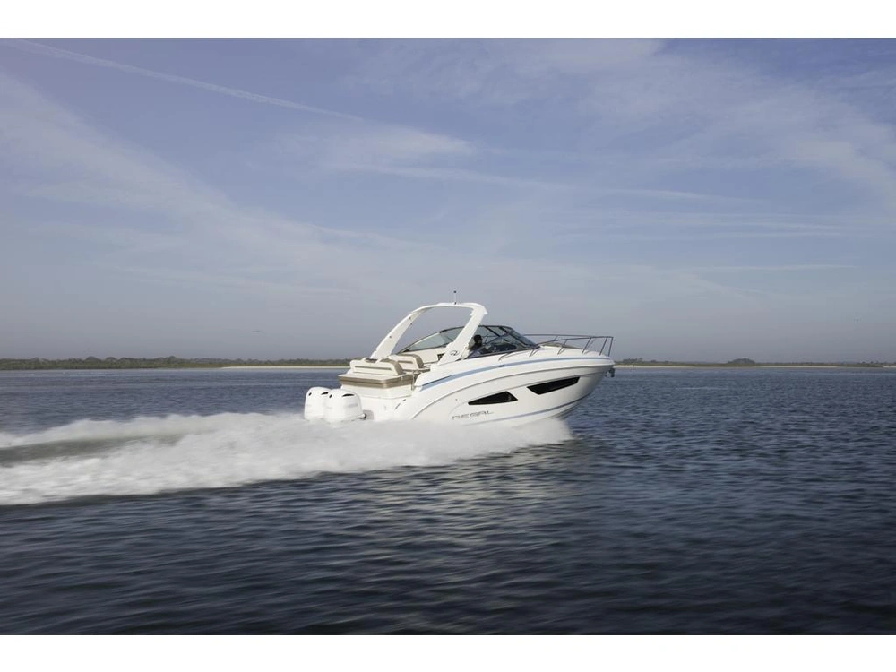 Regal 33xo 2026 alt
