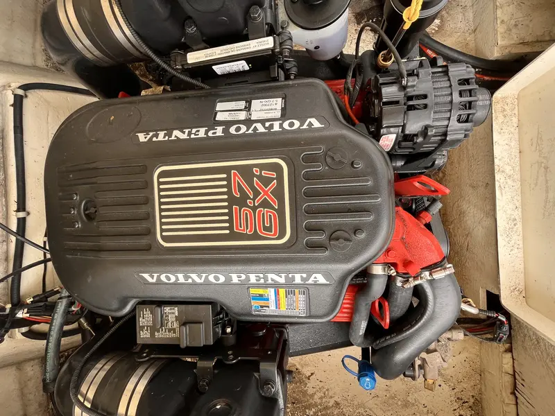 Larson LXI 258 volvo 5,7 2010