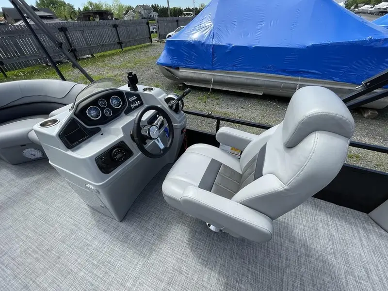 Lowe Boats SS 210 CL 2020