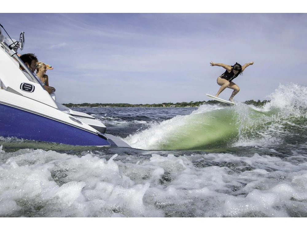 Regal Ls6 Surf 2026 alt