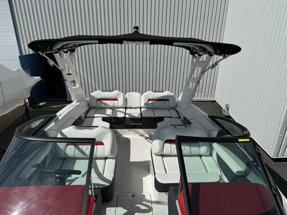 Regal Ls4 Surf 2024 alt