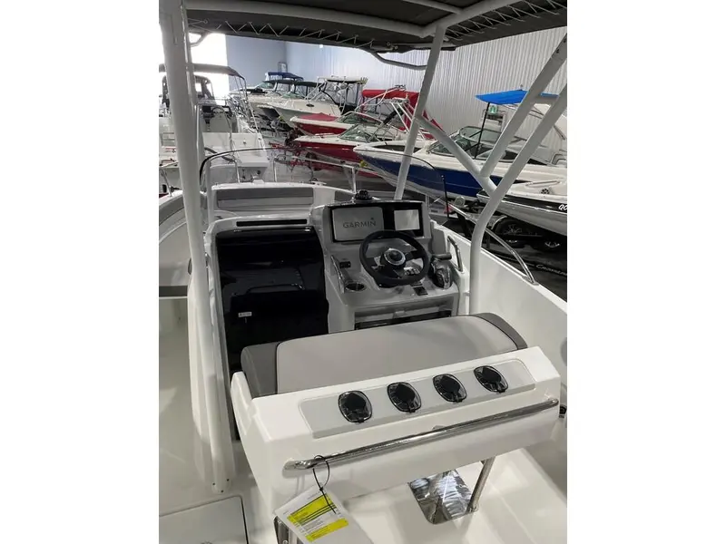 Jeanneau LEADER 6.5 CC 2023