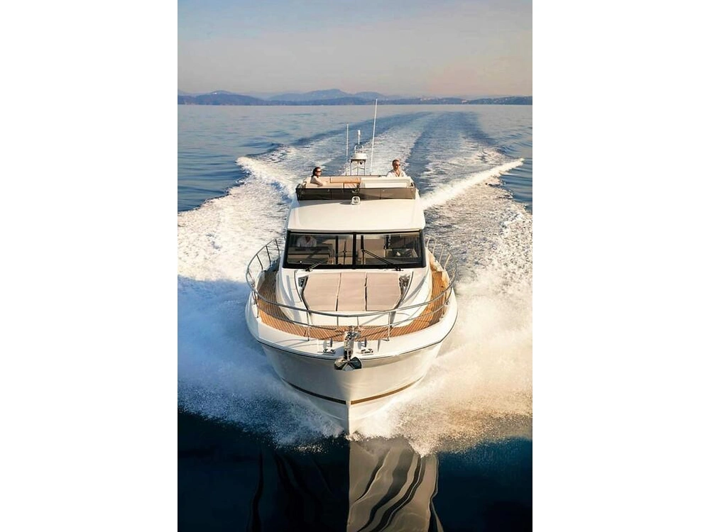Prestige Yachts 520 Fly 2026 alt