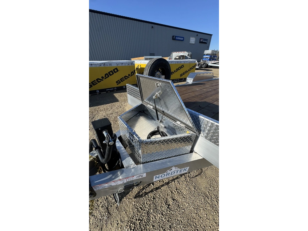 2025 Nordtek Tilt-deck Hd 82"x20' - 16k, Double Axle, Heavy Duty, Axle Upgrade, Tire Upgrade. Removable Fenders alt