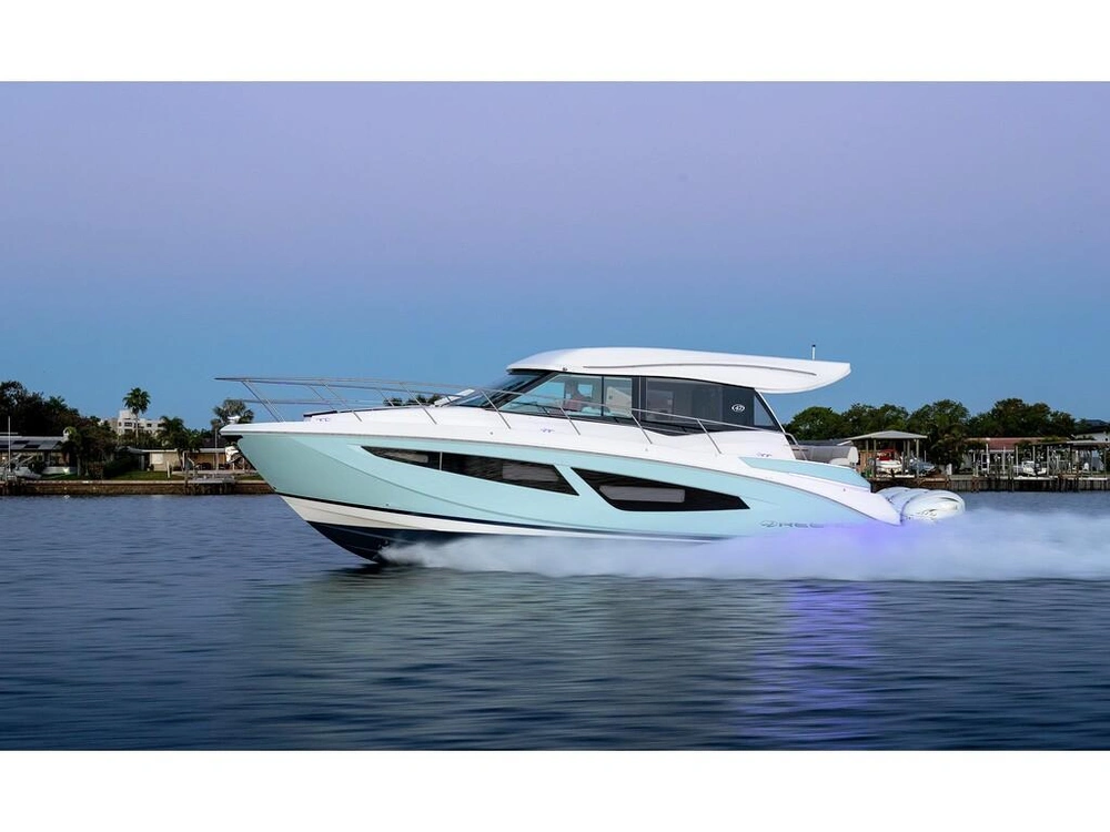 Regal 42 Xo 2026 alt