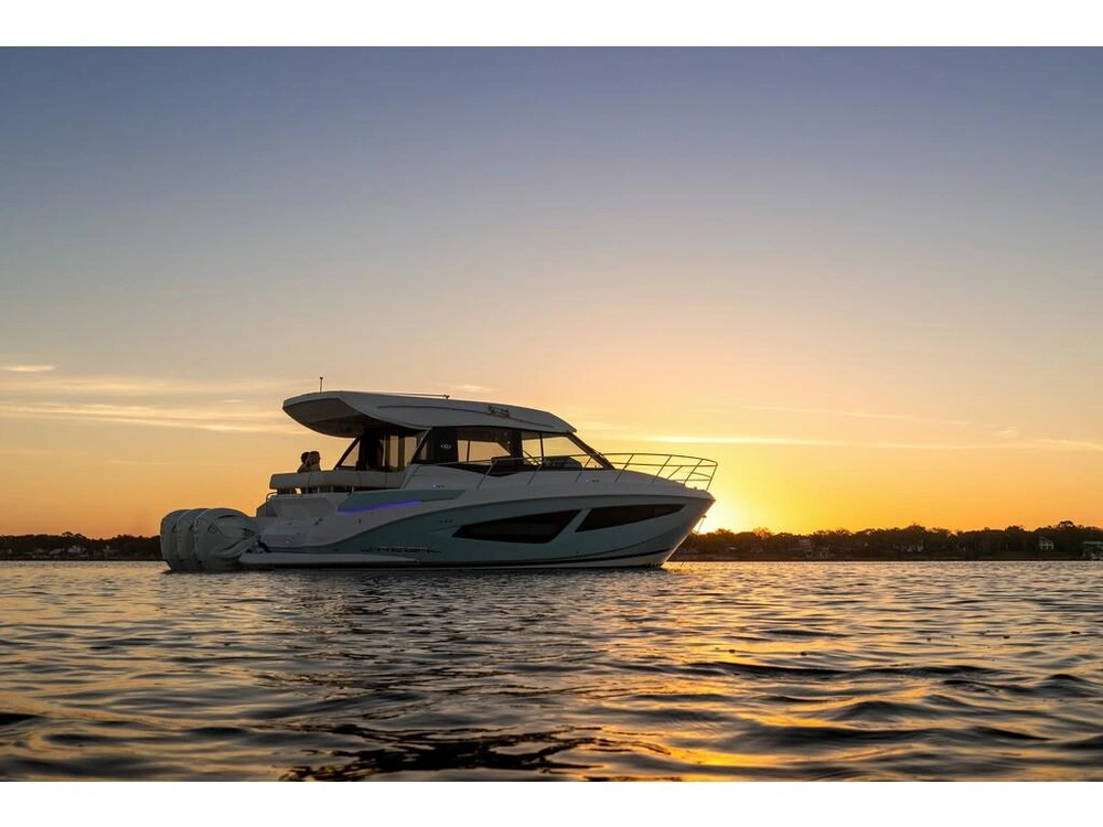 Regal 42 Xo 2026 alt