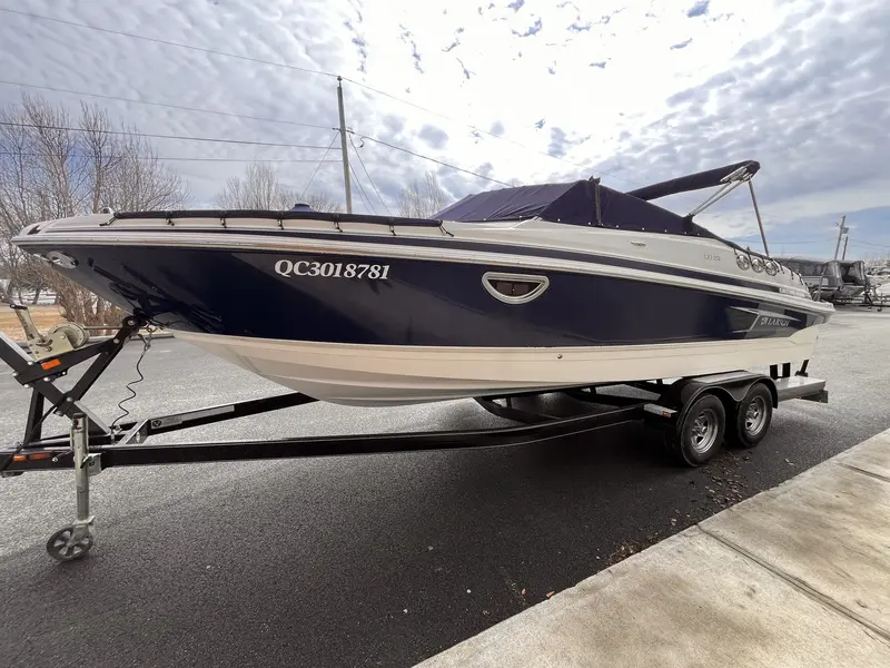Larson LXI 258 volvo 5,7 2010