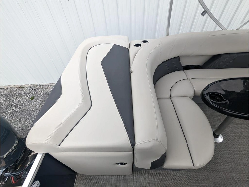 2020 Sylvan Mirage Cruise 8522 Pts alt