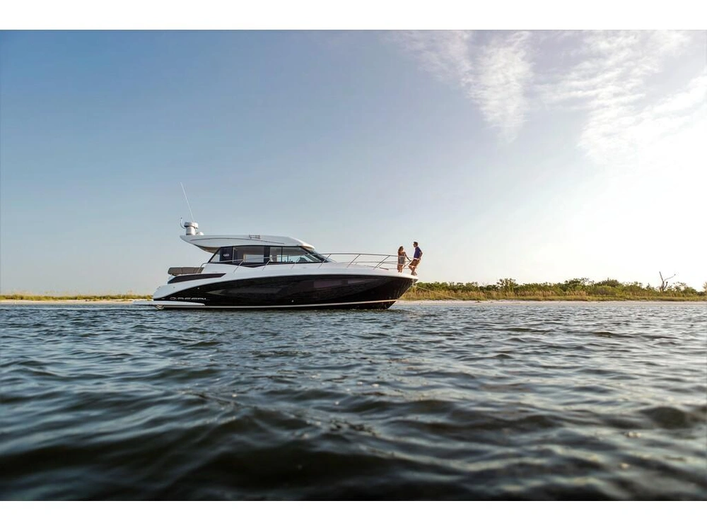 Regal 42 Grande Coupe 2026 alt