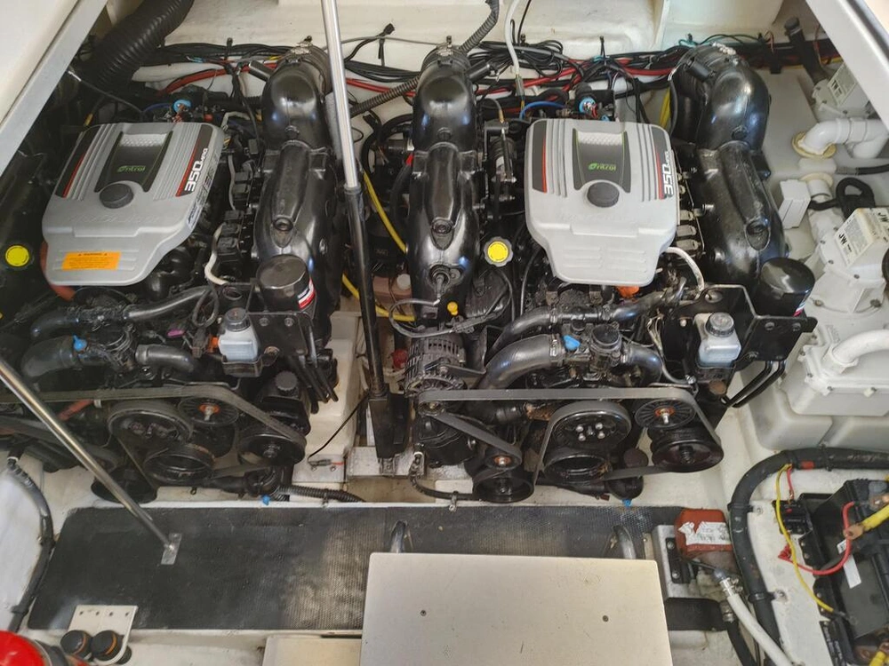 2013 Chaparral 330 Signature alt