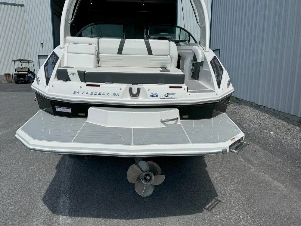 Regal 24 Fasdeck Rx 2018 alt