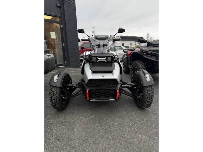 2025 Can-Am Canyon XT