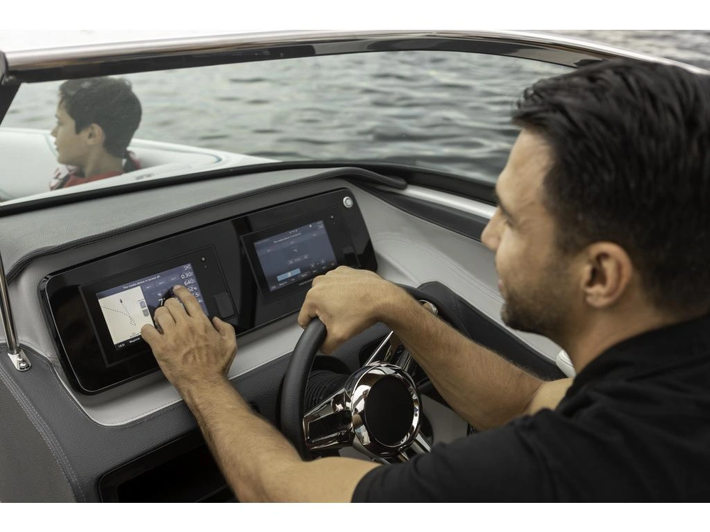 Regal Ls4 Surf 2026 alt