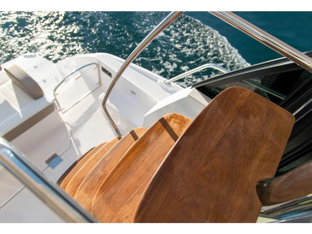 Regal 42 Flybridge 2026 alt