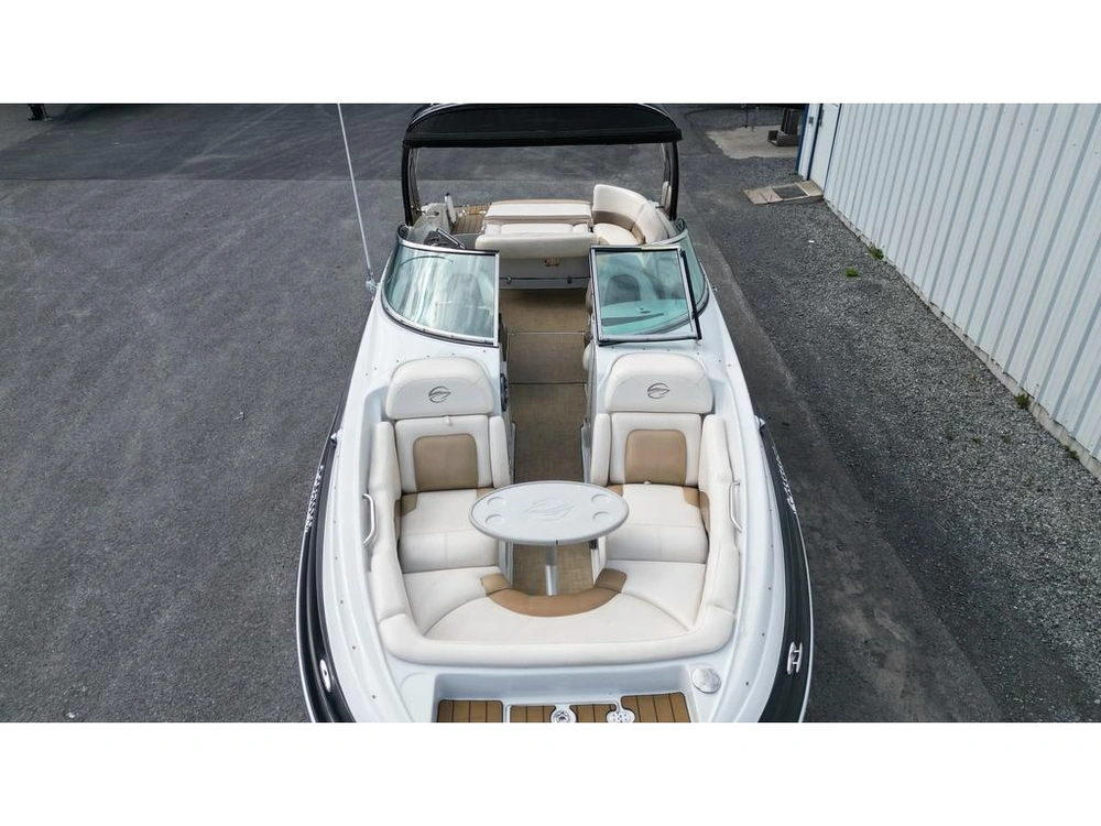 2014 Crownline E6 alt