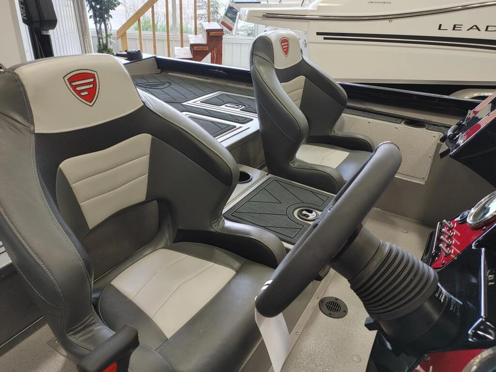 2022 Lowe Boats St-198 Favorite alt