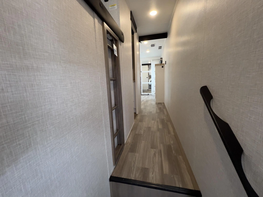 Jayco Eagle 355mbqs 2025 alt