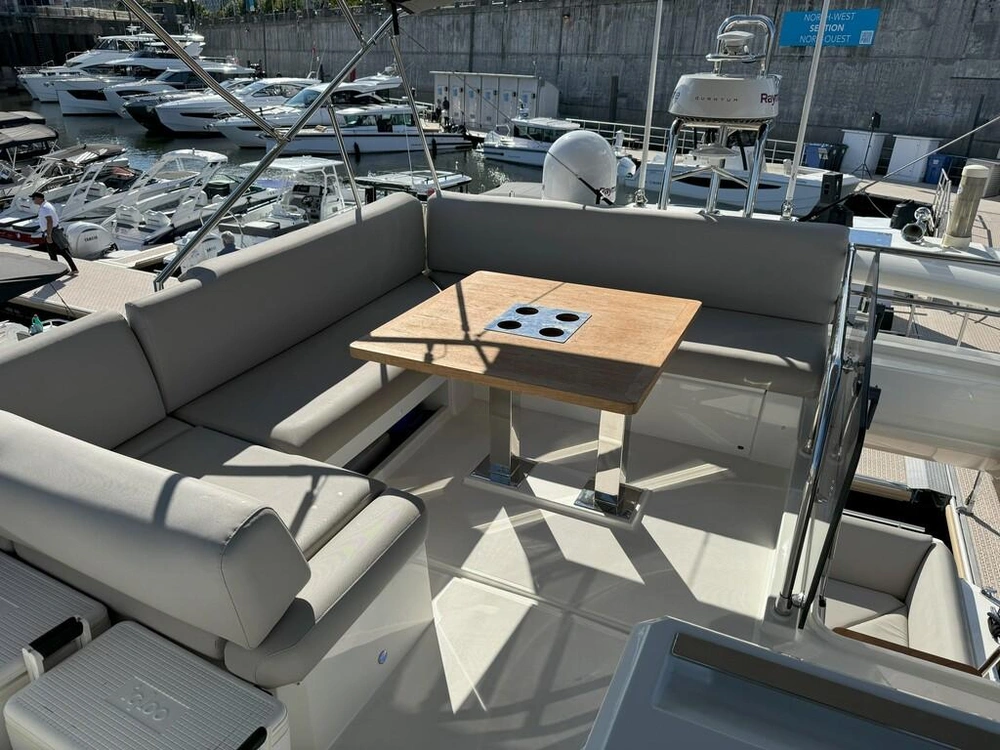 Prestige Yachts 520 Fly 2020 alt