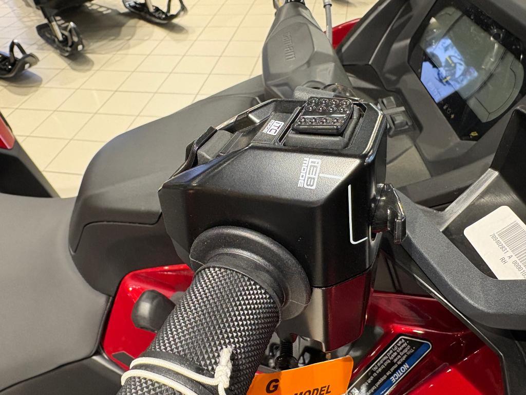 2025 Can-Am Outlander MAX XT 850