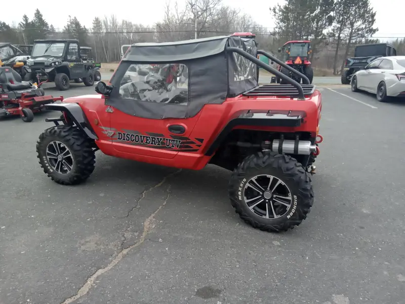 2017 Discovery UTV 1000