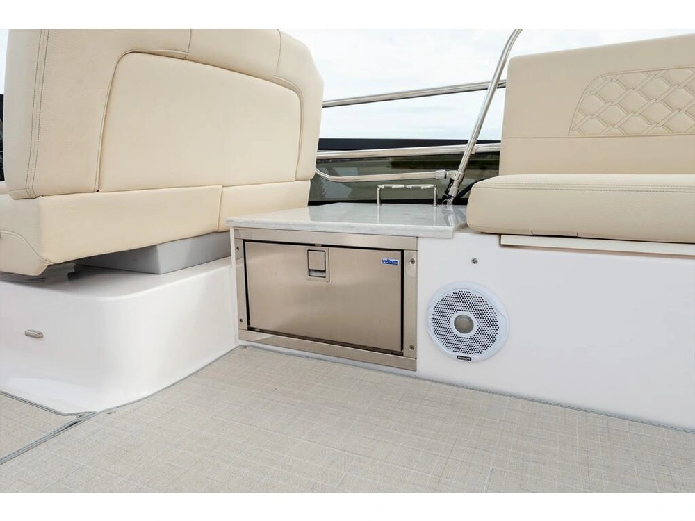 Regal 42 Fxo 2026 alt