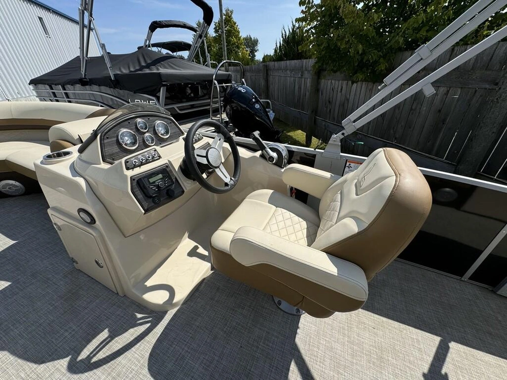 Lowe Boats Ss 210 2023 alt