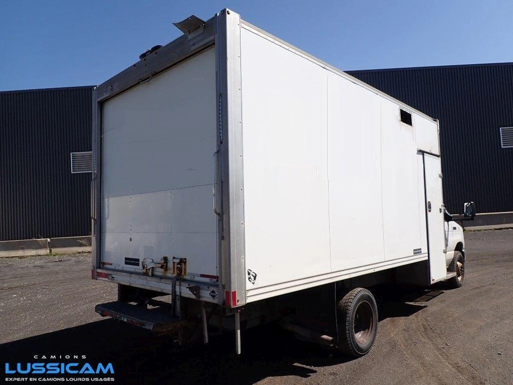 Ford E-450 2013