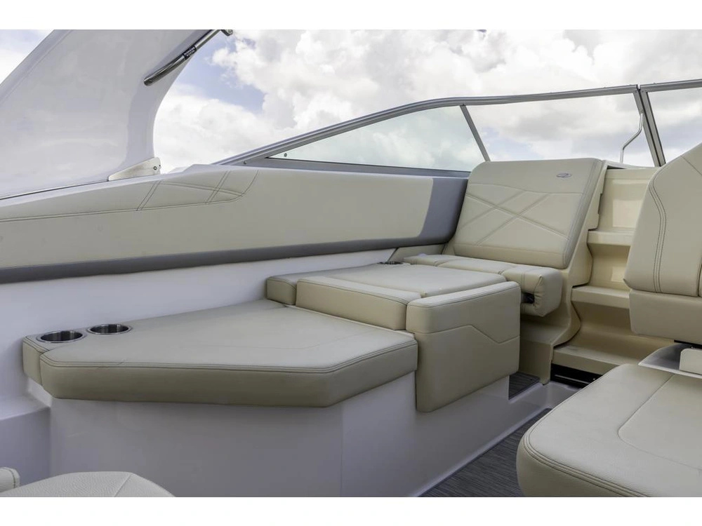 2026 Regal 26 Xo alt