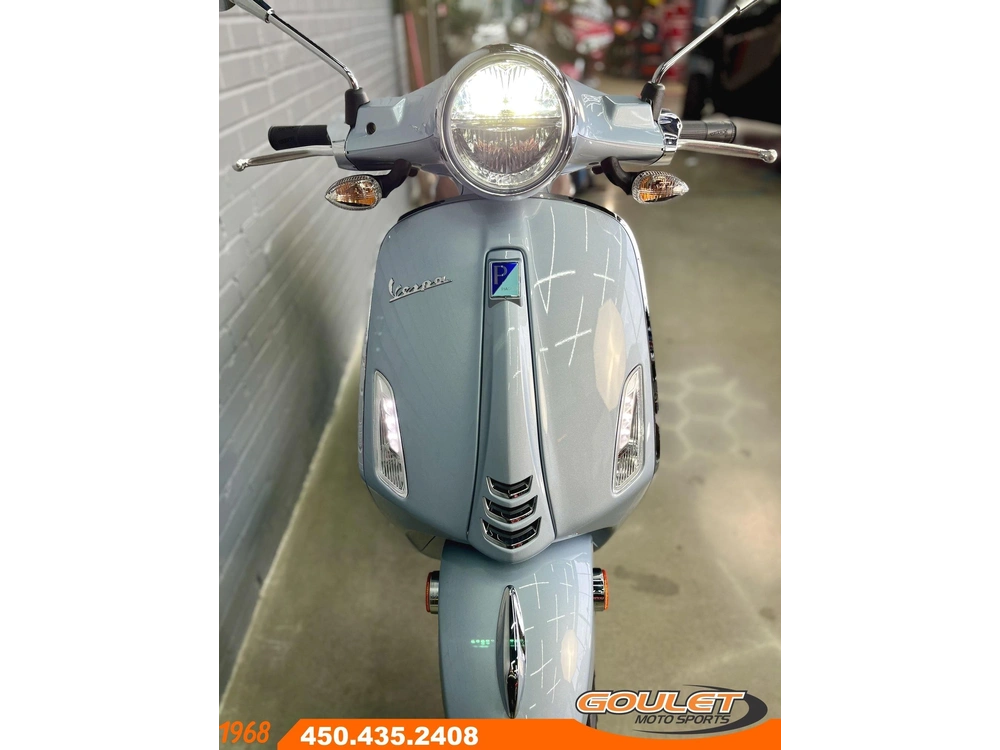 Vespa Primavera 50 ** Prix Liquidation ** Grigio Delicato Glossy 2023 alt