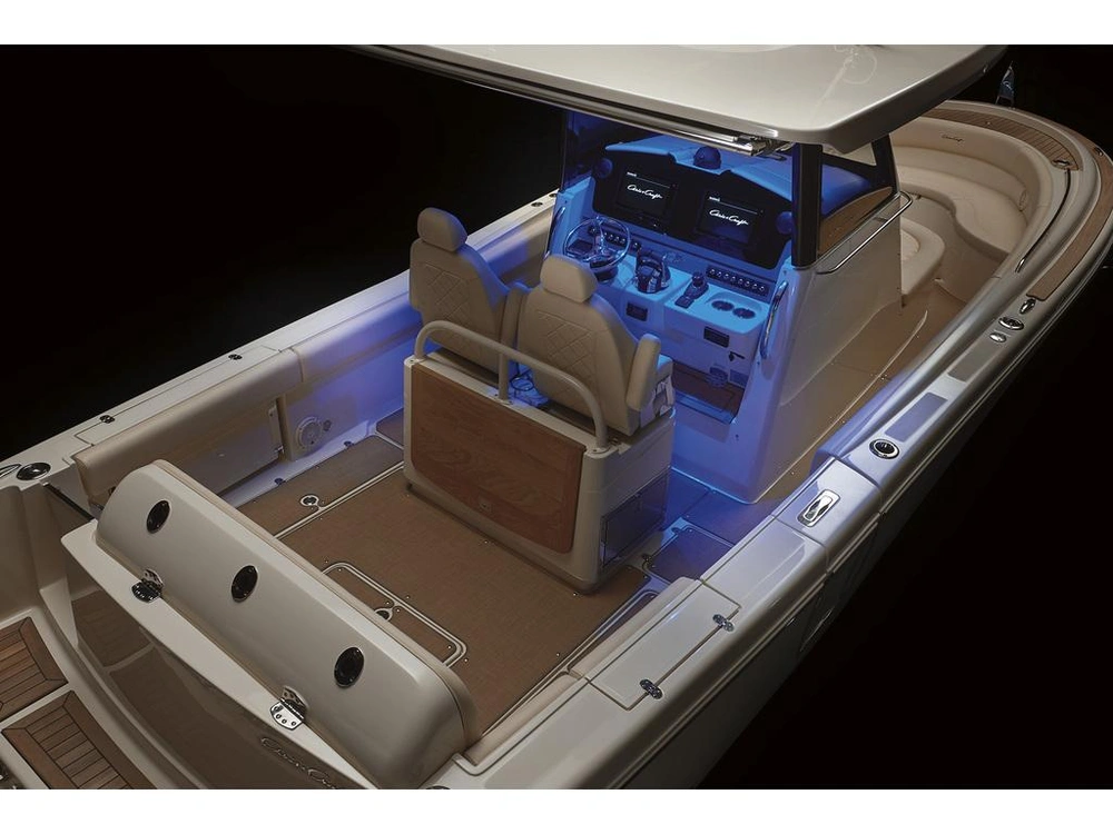 Chris-craft 30 Catalina 2026 alt