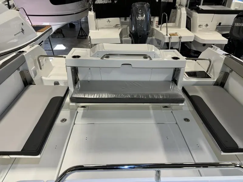 Jeanneau NC 795 SPORT 2023