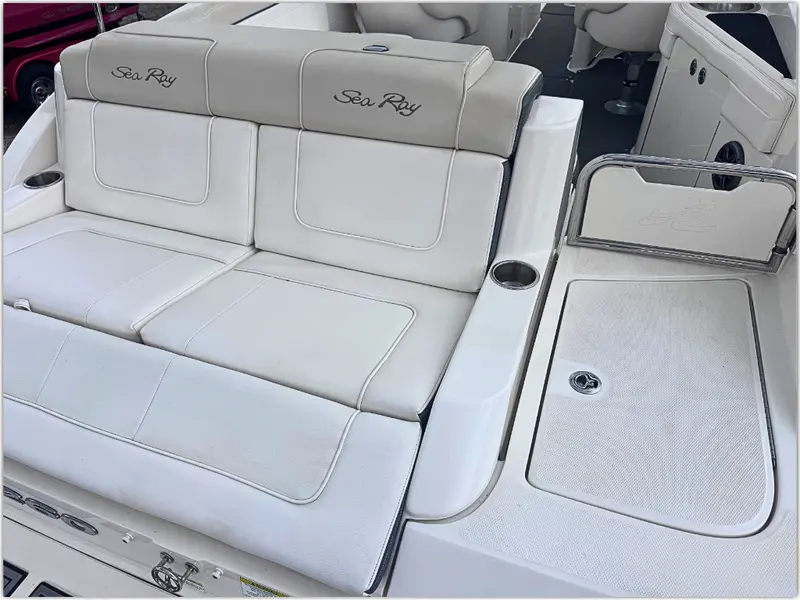 2014 Sea Ray 260 SunDeck